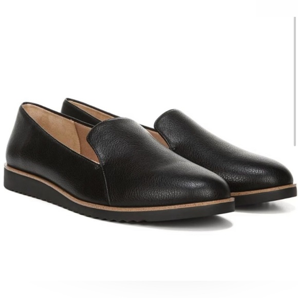 LifeStride Women's Zendaya  Loafer (WIDE) - Picture 2 of 4